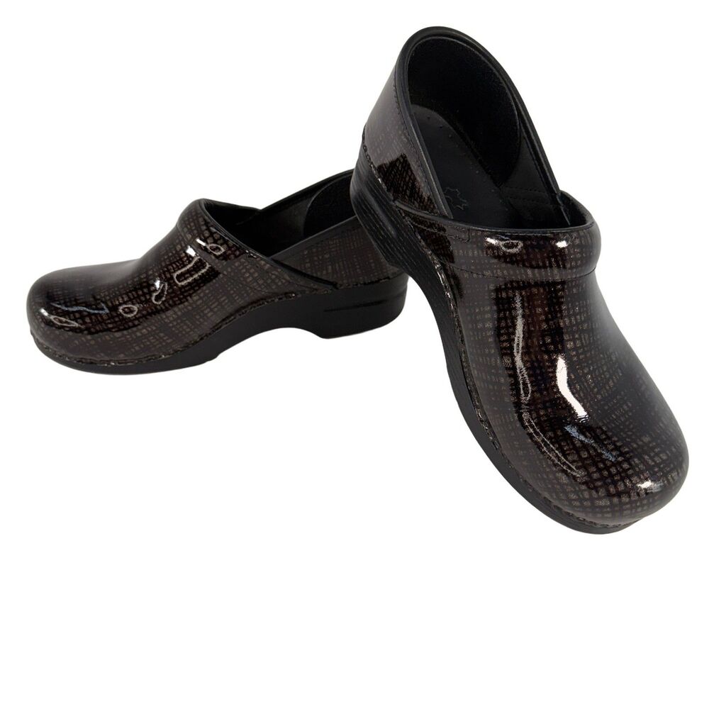 Dansko Professional Patent Leather Clogs Brown Crosshatch Women's EU 40 US 10